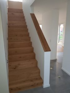 Eiche Blocktreppenstufen, mit Eiche massiv Mauerabdeckung