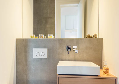Badmöbel und Innenausbau Einfamilienhaus in Meerbusch - Erwähnung im Cube-Magazin