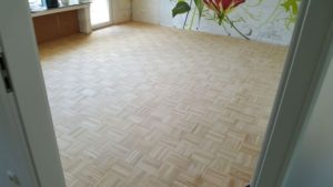 Eicheparkettaufereitung