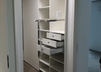 Schiebetürenschrank