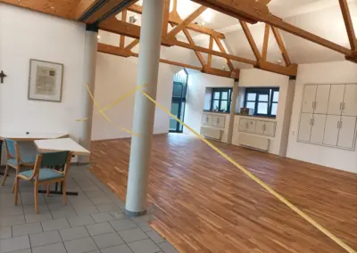 Verwendetes FAXE Prestigeöl PLUS Natur für die Parkettauffrischung im Pfarrheim St. Andreas in Korschenbroich.