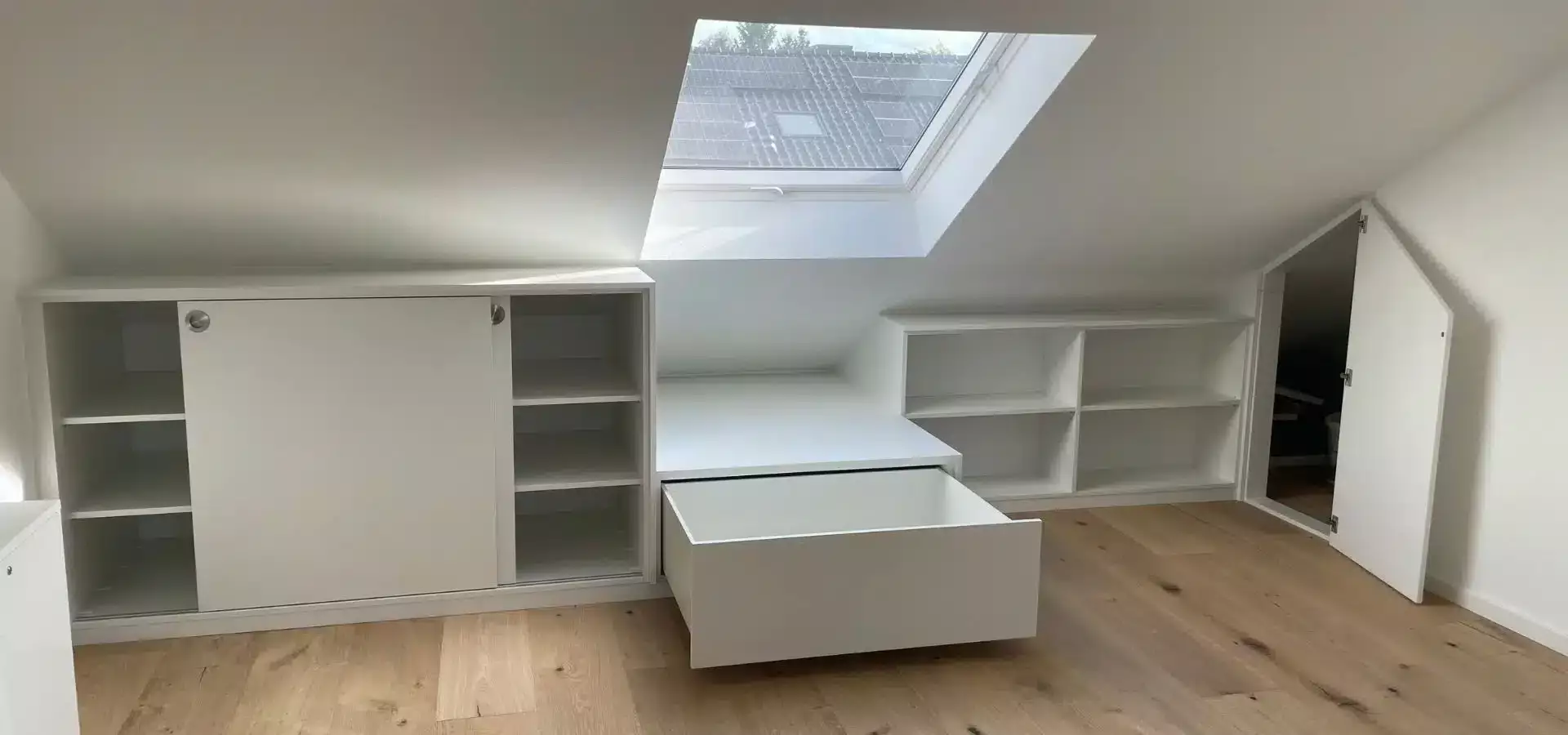 Beispiel eines Innenausbaus und Möbelbaus von Daniel Albani in Korschenbroich.